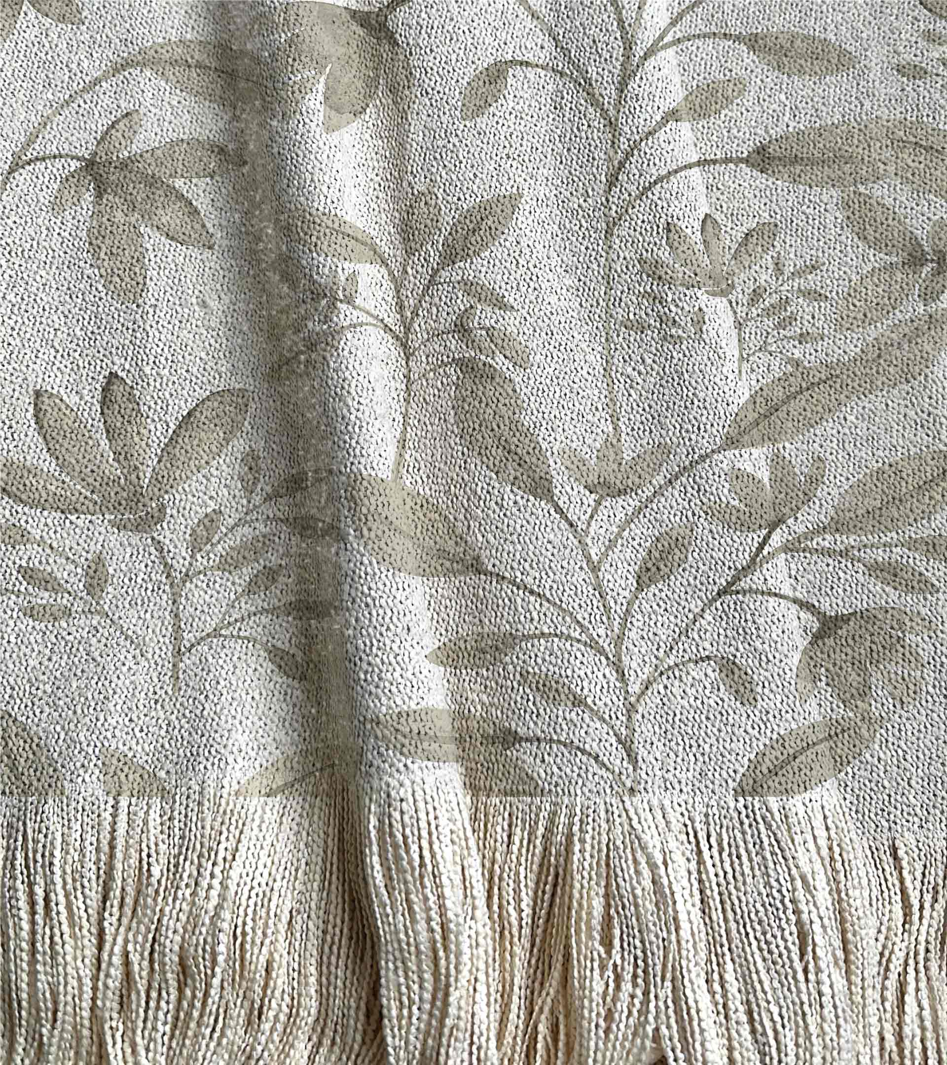 Manta tejida, diseño de acuarela con hojas y flores beige