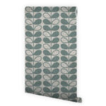 Rollo de empapelado de hojas verdes geometrico. Fondo texturado